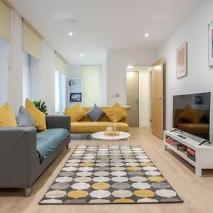  Apartment Deluxe Beside 02 Arena And
